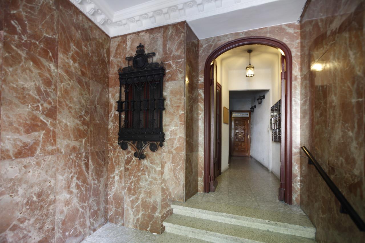 Latina Plaza Apartment Madrid Exterior foto